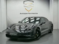 Svart Begagnad 2020 Porsche Taycan 4S Chrono Sedan | 1 049 000 kr