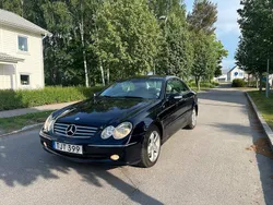 Mörkblå Begagnad 2002 Mercedes CLK320 Elegance Sportkupé | 39 900 kr (Bra pris)