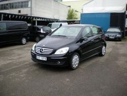 Svart Begagnad 2007 Mercedes 200 Exclusive Halvkombi | 17 000 kr