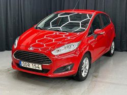 Röd Begagnad 2016 Ford Fiesta Titanium Halvkombi | 69 900 kr (Marknadspris)