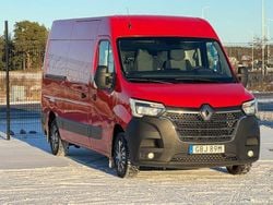 Röd Begagnad 2020 Renault Master Van | 129 900 kr (Marknadspris)