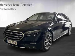 Svart Begagnad 2025 Mercedes E300 Sedan | 739 900 kr