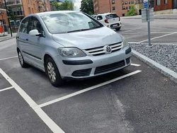 Silver Begagnad 2007 VW Golf Plus Cross Comfortline Minibuss | 23 000 kr (Marknadspris)
