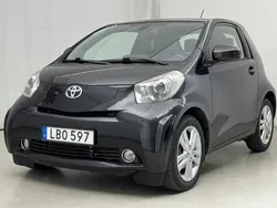 Svart Begagnad 2010 Toyota iQ Halvkombi | 56 000 kr