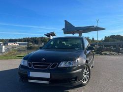 Svart Begagnad 2004 Saab 9-3 Linear Sedan | 12 500 kr (Marknadspris)