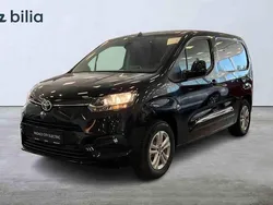 Svart Begagnad 2023 Toyota Proace City Van | 329 000 kr (Marknadspris)
