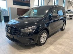Svart (black) Begagnad 2023 Mercedes eCitan Van | 480 000 kr (Dyr)