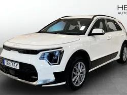 Vit (white) Begagnad 2022 Kia e-Niro SUV | 334 900 kr (Marknadspris)