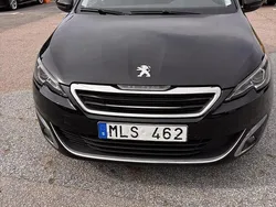 Svart Begagnad 2013 Peugeot 308 Allure Halvkombi | 70 000 kr (Marknadspris)