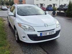 Vit Begagnad 2011 Renault Mégane GrandTour Kombi | 59 000 kr (Marknadspris)