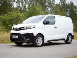 Vit Begagnad 2019 Toyota Proace Van | 140 000 kr (Superpris)