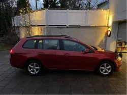 Röd Begagnad 2016 VW Golf VII Kombi | 85 000 kr (Marknadspris)
