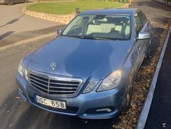 Blå Begagnad 2010 Mercedes E250 Avantgarde Sedan | 70 000 kr (Superpris)