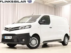 Vit Begagnad 2022 Toyota Proace Van | 279 900 kr (Bra pris)