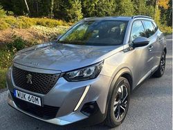 Grå Begagnad 2020 Peugeot e-2008 SUV | 175 000 kr (Marknadspris)