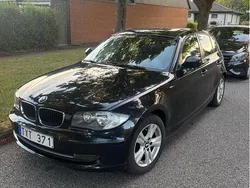 Svart Begagnad 2010 BMW 118 Advantage Halvkombi | 65 000 kr (Marknadspris)