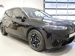 Svart Begagnad 2023 BMW iX Sport Line SUV | 639 000 kr (Bra pris)