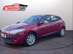 Röd Begagnad 2011 Renault Mégane III Halvkombi | 34 900 kr