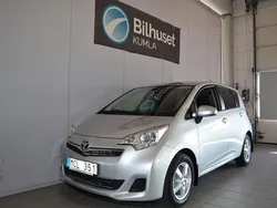 Silver Begagnad 2012 Toyota Verso-S Minibuss | 99 000 kr (Lite dyr)
