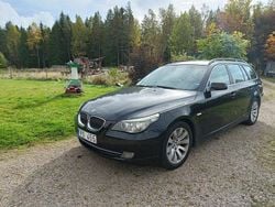 Svart Begagnad 2007 BMW 523 Kombi | 35 000 kr (Lite dyr)