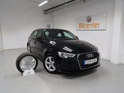 Svart Begagnad 2016 Audi A3 Sportback Comfort Halvkombi | 129 900 kr (Marknadspris)