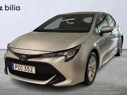 Silver Begagnad 2020 Toyota Corolla Hybrid Active Halvkombi | 204 900 kr (Lite dyr)