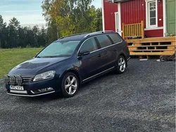 Blå Begagnad 2013 VW Passat GT Kombi | 40 000 kr (Superpris)