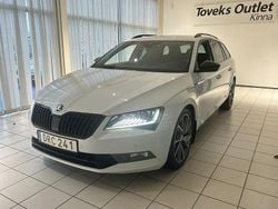 Vit Begagnad 2017 Skoda Superb Kombi | 169 900 kr (Marknadspris)