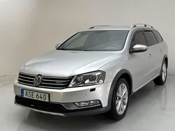 Silver Begagnad 2015 VW Passat Sedan | 100 000 kr (Bra pris)