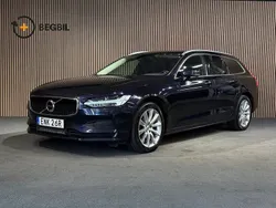 Mörkblå Begagnad 2019 Volvo V90 Momentum Kombi | 177 400 kr (Marknadspris)