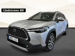 Silver Begagnad 2023 Toyota Corolla Cross Executive SUV | 429 000 kr (Lite dyr)