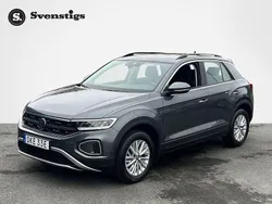 Mörkgrå Begagnad 2022 VW T-Roc Life SUV | 204 700 kr (Bra pris)