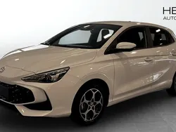 Vit (white) Begagnad 2024 MG MG3 Luxury Halvkombi | 249 900 kr (Marknadspris)