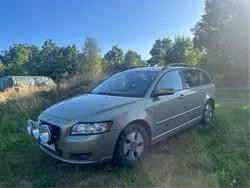 Grön Begagnad 2009 Volvo V50 Momentum Kombi | 12 500 kr (Superpris)