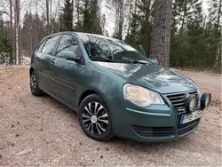 Grön Begagnad 2007 VW Polo Halvkombi | 27 000 kr (Lite dyr)