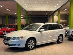 Vit Begagnad 2014 Volvo V70 Kombi | 99 900 kr (Marknadspris)