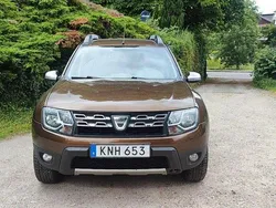 Brun Begagnad 2015 Dacia Duster SUV | 74 900 kr (Marknadspris)