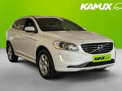 Vit Begagnad 2015 Volvo XC60 Ocean Race SUV | 179 800 kr (Marknadspris)