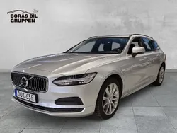 Silver Begagnad 2022 Volvo V90 Momentum Kombi | 289 000 kr (Marknadspris)