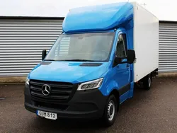 Blå Begagnad 2019 Mercedes Sprinter Van | 318 900 kr
