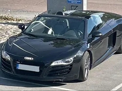 Svart Begagnad 2011 Audi R8 Spyder Cab | 700 000 kr