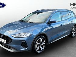 Blå Begagnad 2023 Ford Focus Active Kombi | 234 900 kr (Marknadspris)