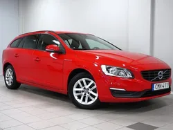 Röd Begagnad 2017 Volvo V60 Kombi | 109 900 kr (Superpris)