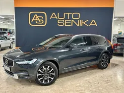 Grå Begagnad 2019 Volvo V90 CC Pro Kombi | 279 900 kr (Marknadspris)