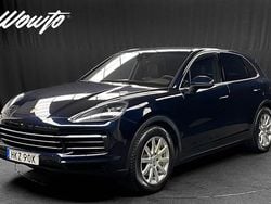 Ljusblå (moonlight blue metallic) Begagnad 2020 Porsche Cayenne SUV | 659 800 kr (Bra pris)