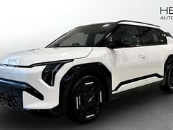 Vit (white) Ny 2025 Kia EV3 GT-Line SUV | 538 930 kr (Lite dyr)