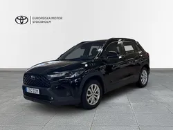 Svart Begagnad 2024 Toyota Corolla Cross Active SUV | 379 900 kr (Marknadspris)