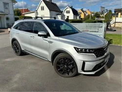 Grå Begagnad 2022 Kia Sorento Plus SUV | 479 000 kr (Lite dyr)