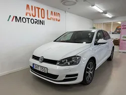 Vit Begagnad 2016 VW Golf VII Halvkombi | 134 900 kr (Marknadspris)