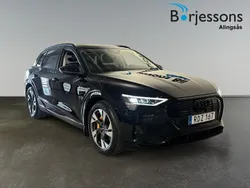 Svart Begagnad 2022 Audi e-tron Proline SUV | 409 900 kr (Bra pris)